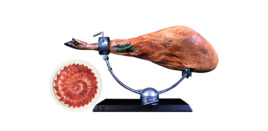 Jamón criado con bellota de cerdo negro ibérico de origen 100% (patas traseras con hueso)